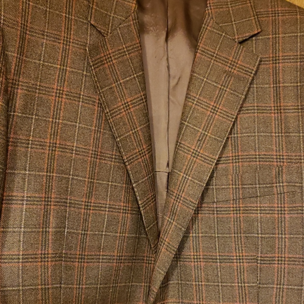Barneys Made in Italy Brown Plaid 44r Sportcoat